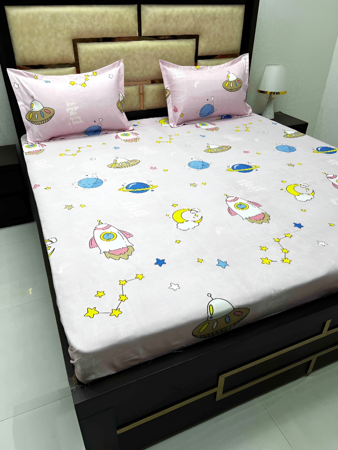 Pure Decor Pink & Blue CartoonCharacters Cotton 260 TC Queen Bedsheet with 2 Pillow Covers
Pure Decor Pink & Blue CartoonCharacters Cotton 260 TC Queen Bedsheet with 2 Pillow Covers