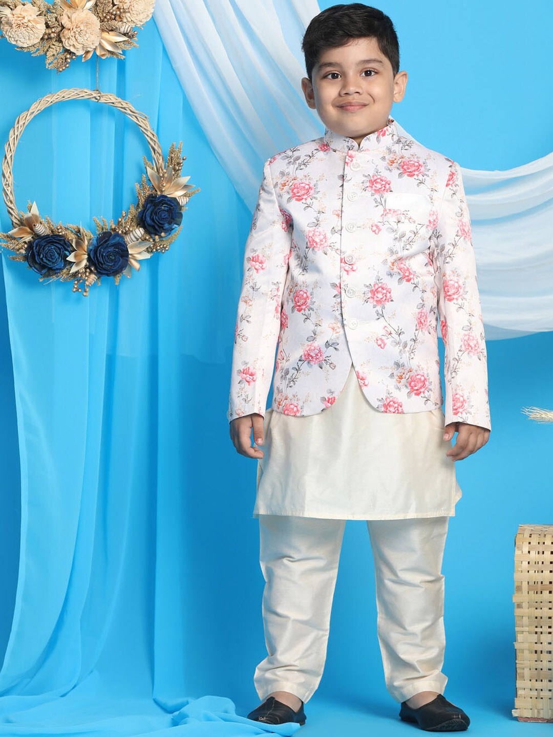 VASTRAMAY Boys Mandarin Collar Long Sleeves Straight Kurta with Churidar & Jacket, Cream
VASTRAMAY Boys Mandarin Collar Long Sleeves Straight Kurta with Churidar & Jacket, Cream