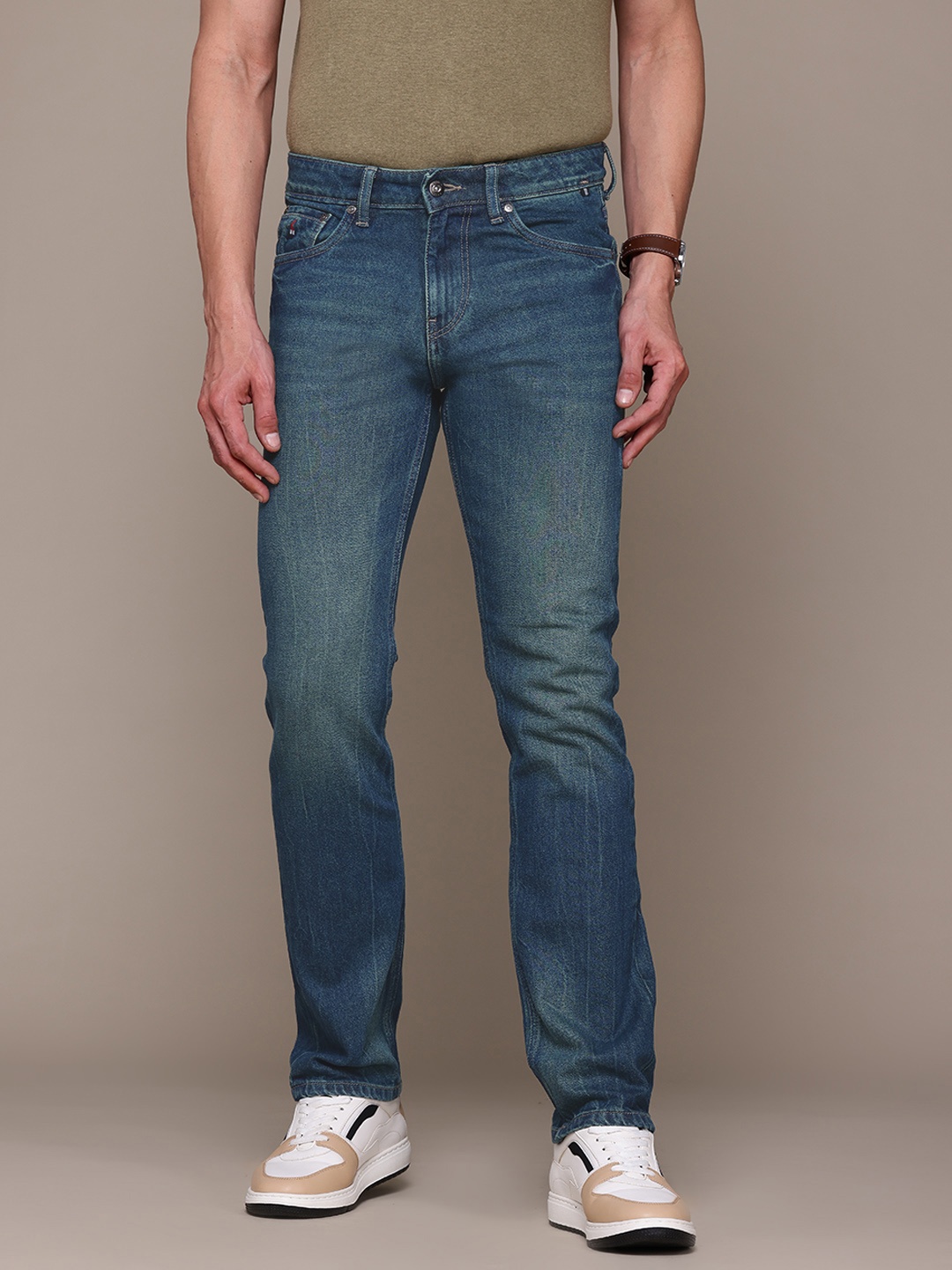 Nautica Plus Size Straight Fit Light Fade Non-Stretchable Pure Cotton Jeans, Blue
Nautica Plus Size Straight Fit Light Fade Non-Stretchable Pure Cotton Jeans, Blue