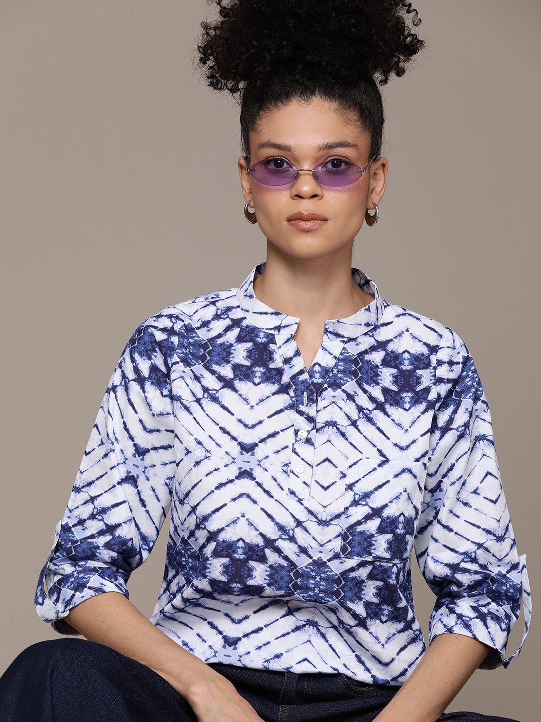 Roadster Tie & Dye Print Mandarin Collar Roll-Up Sleeves Cotton Shirt Style Crop Top, Navy blue
Roadster Tie & Dye Print Mandarin Collar Roll-Up Sleeves Cotton Shirt Style Crop Top, Navy blue
