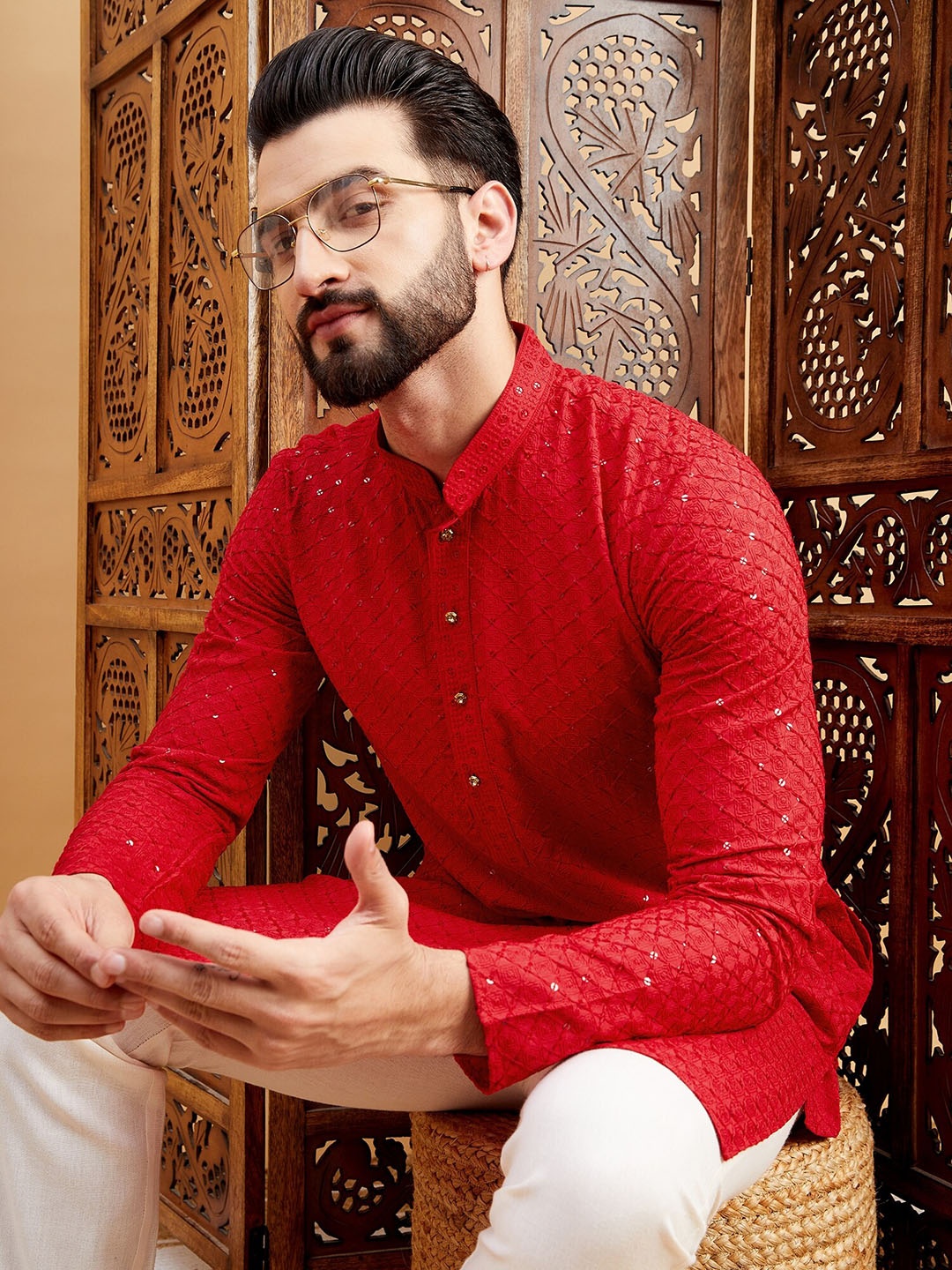 House of Pataudi Ethnic Motifs Embroidered Mandarin Collar Sequins Straight Kurta, Red
House of Pataudi Ethnic Motifs Embroidered Mandarin Collar Sequins Straight Kurta, Red