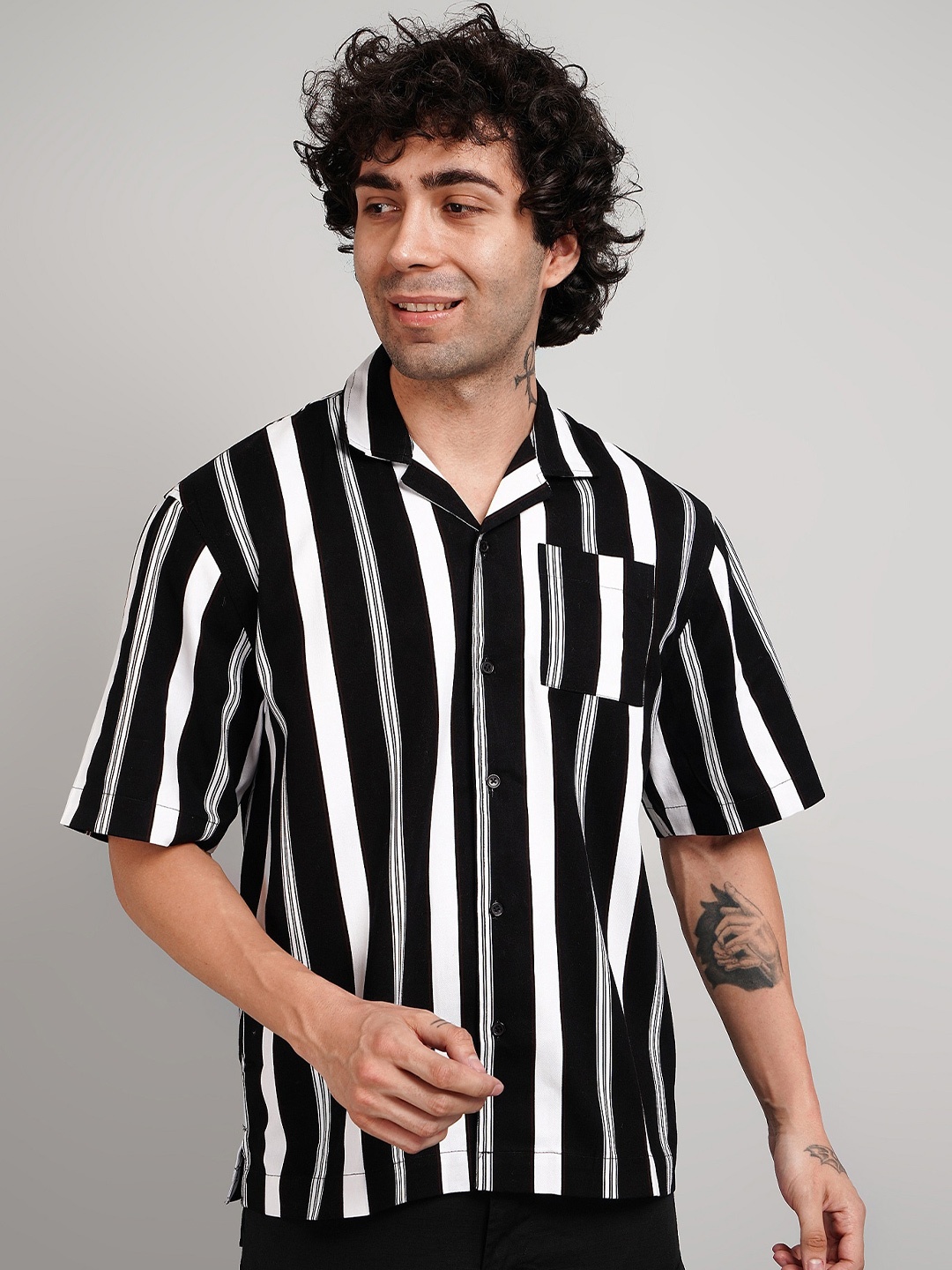 ABSOLUTE DEFENSE Striped Club Collar Short Sleeves Oversized Cotton Casual Shirt, Black
ABSOLUTE DEFENSE Striped Club Collar Short Sleeves Oversized Cotton Casual Shirt, Black