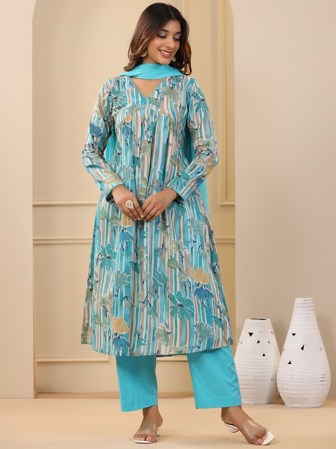 KALINI Floral Printed Thread Work Pure Cotton Straight Kurta With Trousers & Dupatta, Blue
KALINI Floral Printed Thread Work Pure Cotton Straight Kurta With Trousers & Dupatta, Blue