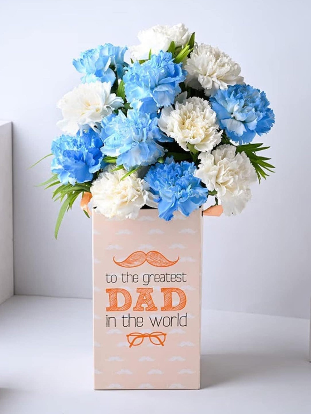 Floweraura Bunch Of Fresh Live White & Blue 12 Pieces Carnations Flowers Bouquet, Multi
Floweraura Bunch Of Fresh Live White & Blue 12 Pieces Carnations Flowers Bouquet, Multi
