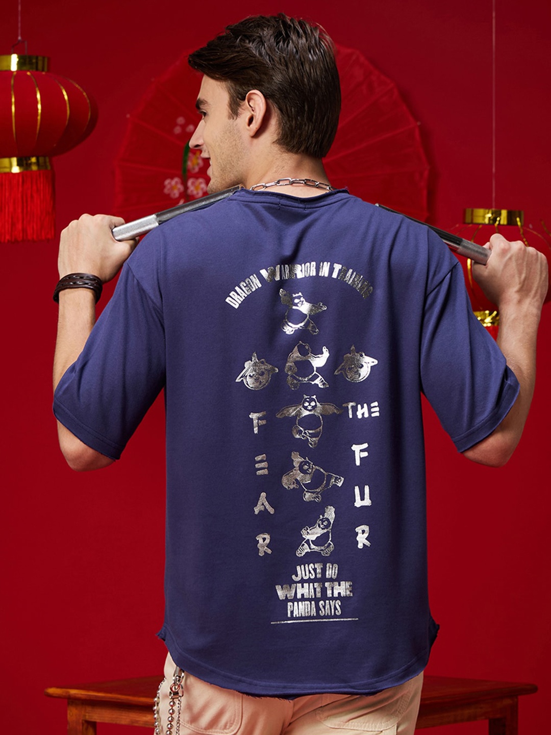 Bewakoof Heavy Duty 1.0 Men Skipper Blue Kungfu Smack Down Graphic Printed Oversized T-shirt
Bewakoof Heavy Duty 1.0 Men Skipper Blue Kungfu Smack Down Graphic Printed Oversized T-shirt
