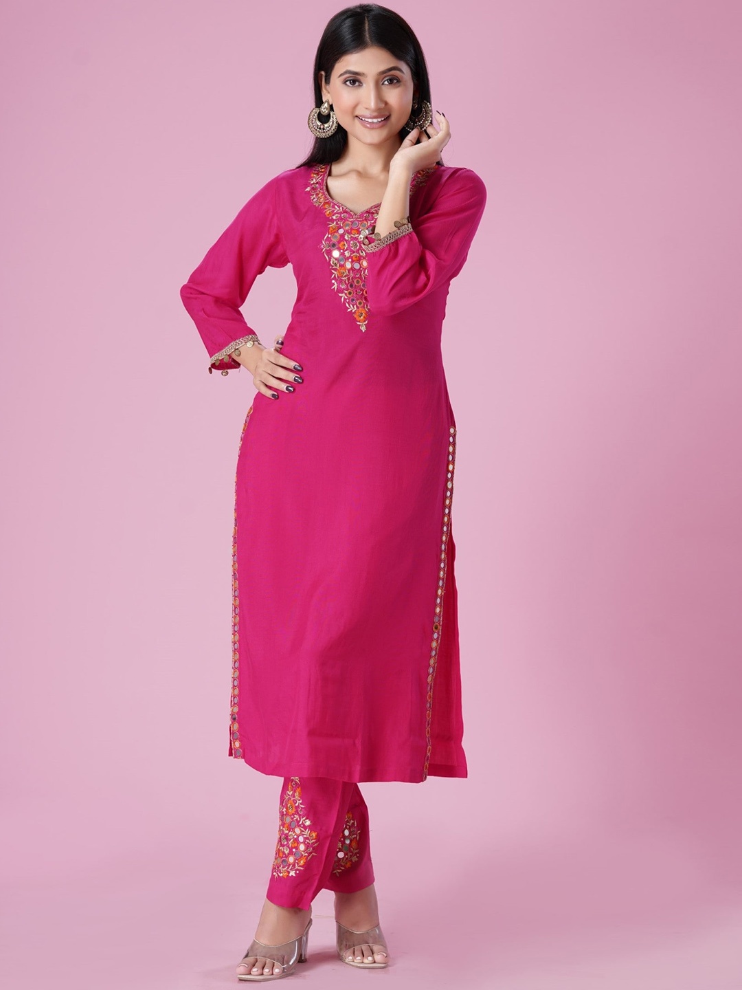 SajiSaheli Floral Embroidered Mirror Work Pure Cotton Straight Kurta With Trousers, Pink
SajiSaheli Floral Embroidered Mirror Work Pure Cotton Straight Kurta With Trousers, Pink