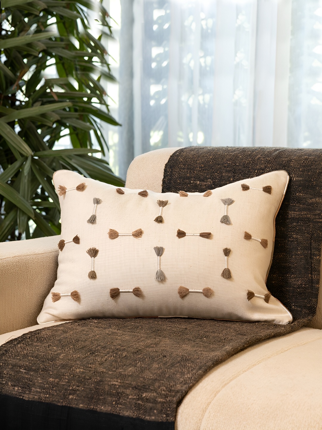 Eris Home Neutral Extravaganza Off White Embellished Rectangle Cotton Cushion Covers
Eris Home Neutral Extravaganza Off White Embellished Rectangle Cotton Cushion Covers