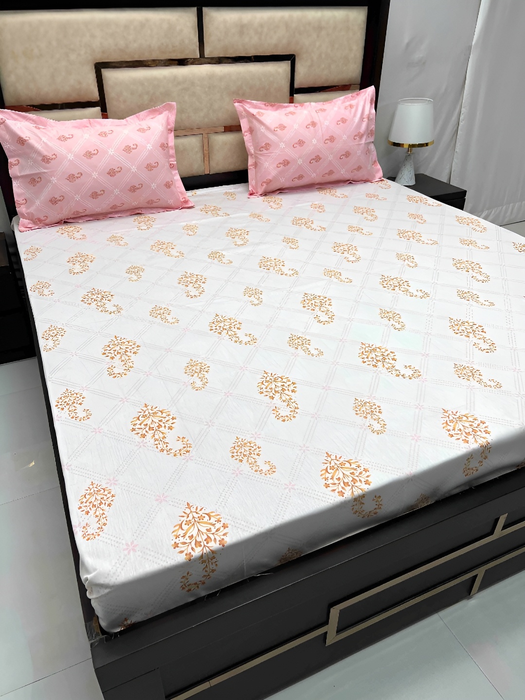 Pure Decor Pink & Brown Ethnic Motifs Cotton 330 TC King Bedsheet with 2 Pillow Covers
Pure Decor Pink & Brown Ethnic Motifs Cotton 330 TC King Bedsheet with 2 Pillow Covers