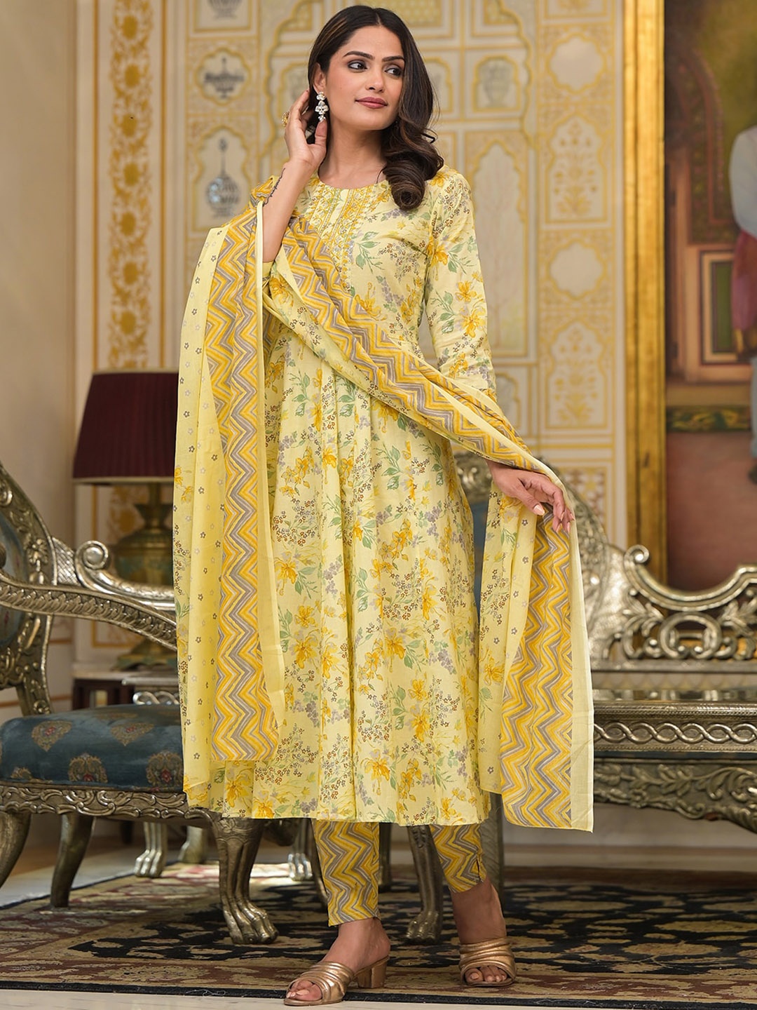 Yufta Floral Printed Thread Work Pure Cotton Anarkali Kurta with Trouser & Dupatta, Yellow
Yufta Floral Printed Thread Work Pure Cotton Anarkali Kurta with Trouser & Dupatta, Yellow