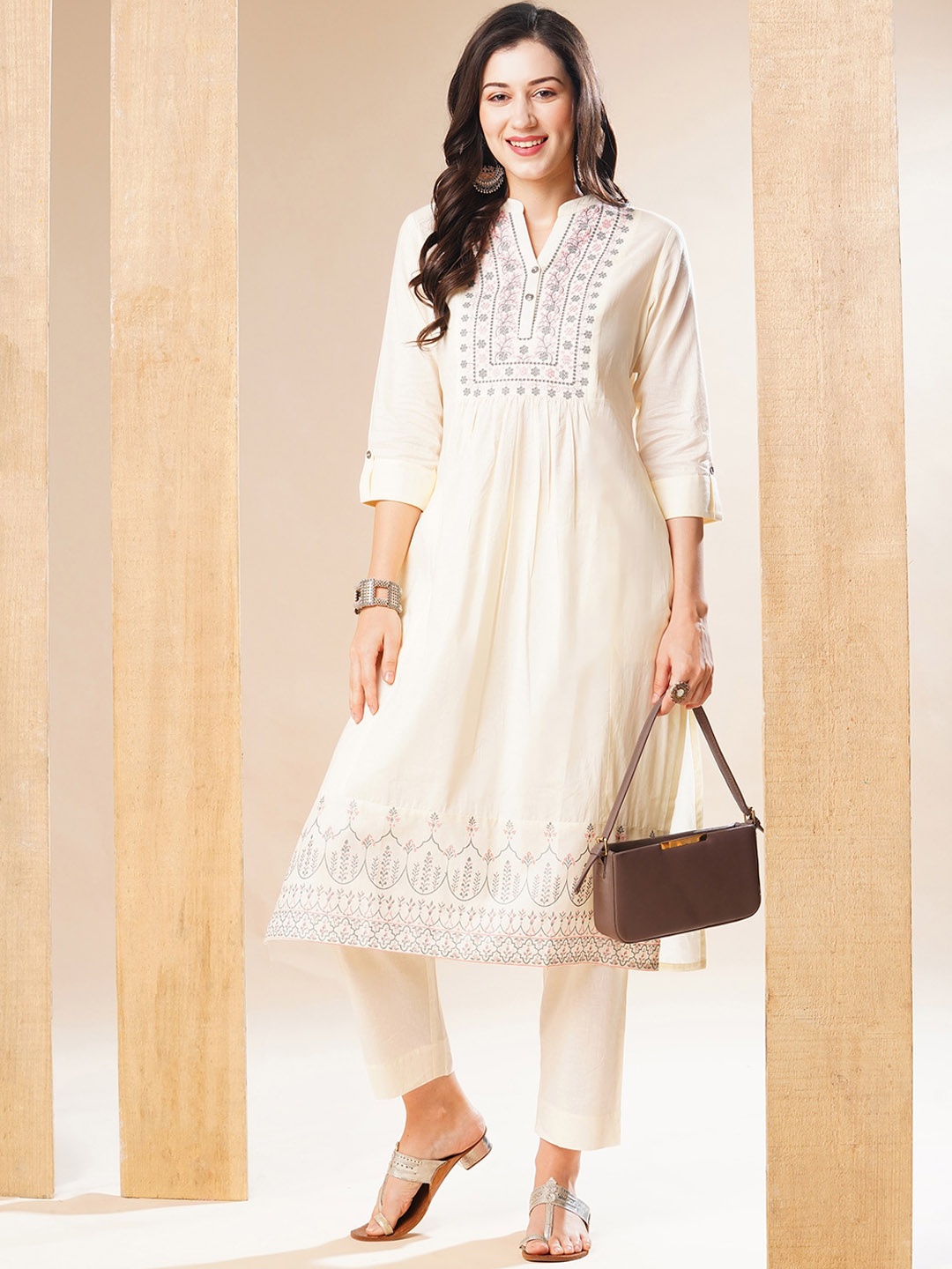 Globus Off White Floral Yoke Design Thread Work Pure Cotton A-Line Kurta With Trousers
Globus Off White Floral Yoke Design Thread Work Pure Cotton A-Line Kurta With Trousers