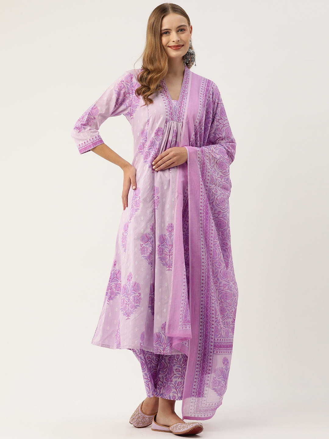 Jaipur Morni Floral Printed Pleated Sequinned Pure Cotton Kurta with Palazzos & Dupatta, Purple
Jaipur Morni Floral Printed Pleated Sequinned Pure Cotton Kurta with Palazzos & Dupatta, Purple