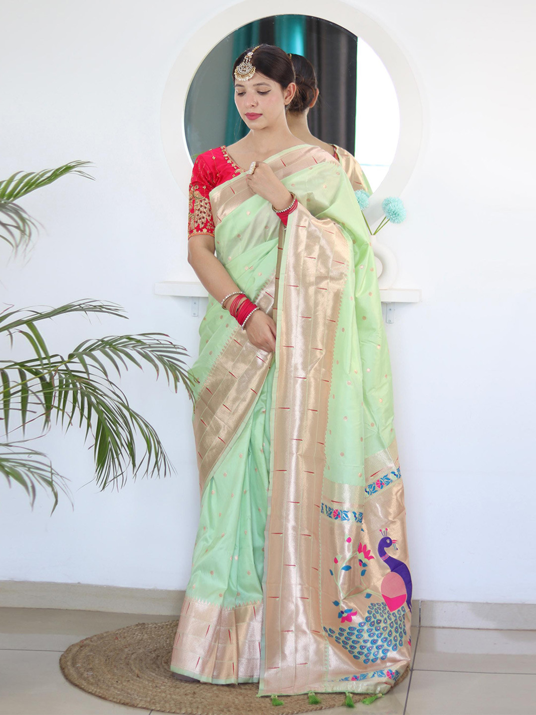 PATIALAPICKS Woven Design Zari Pure Silk Paithani Saree, Green
PATIALAPICKS Woven Design Zari Pure Silk Paithani Saree, Green