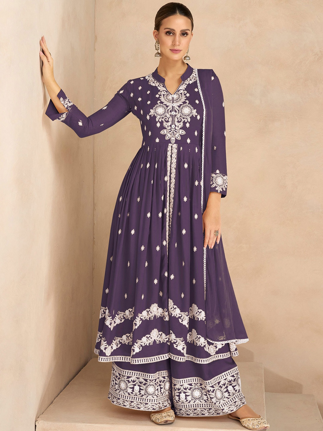 Peachmode Floral Embroidered Thread Work Anarkali Kurta With Palazzos & Dupatta, Purple
Peachmode Floral Embroidered Thread Work Anarkali Kurta With Palazzos & Dupatta, Purple