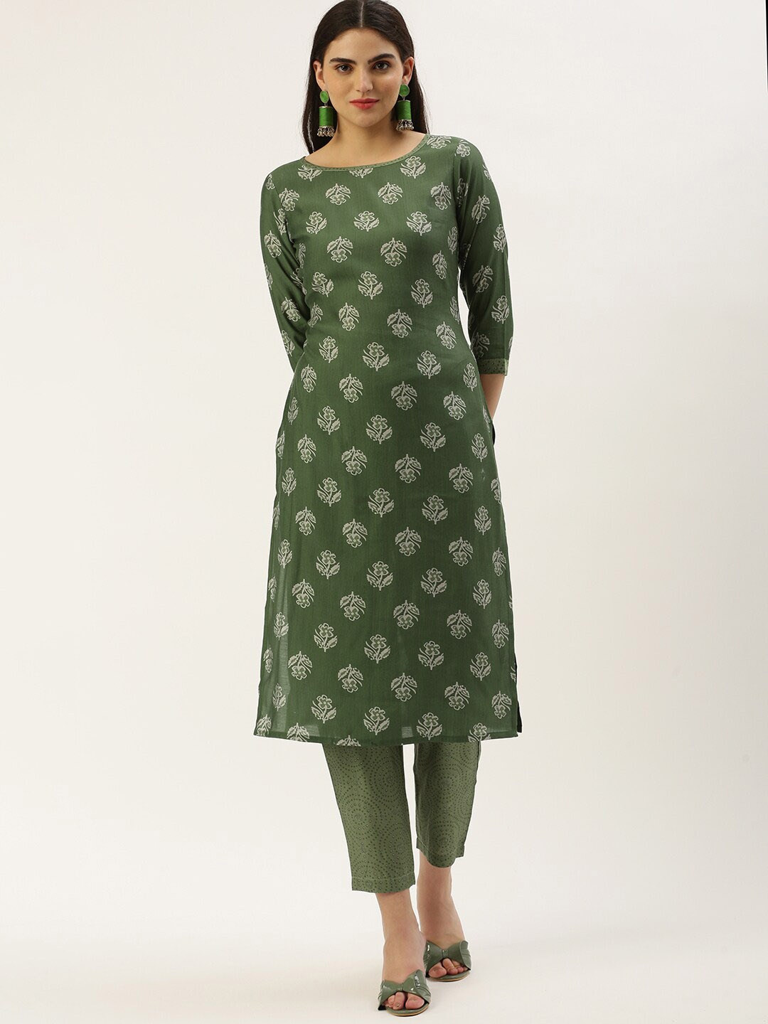 KALINI Floral Printed Round Neck Three-Quarter Sleeves Chanderi Silk Kurta with Trousers, Green
KALINI Floral Printed Round Neck Three-Quarter Sleeves Chanderi Silk Kurta with Trousers, Green