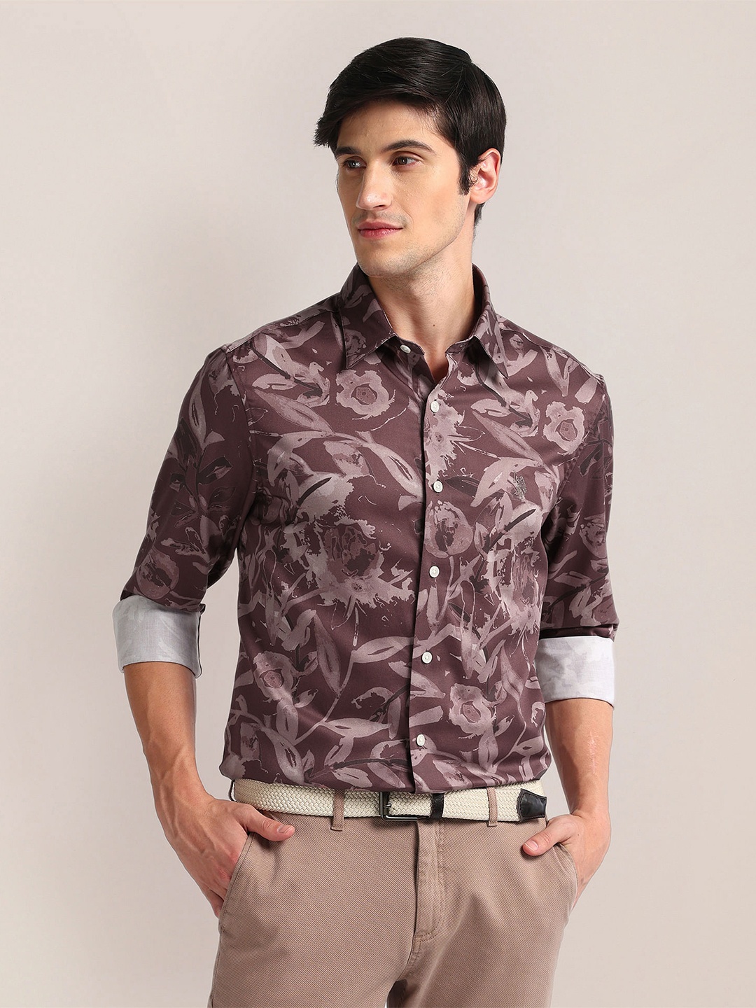 U.S. Polo Assn. Tailored Fit Floral Printed Spread Collar Twill Weave Casual Shirt, Maroon
U.S. Polo Assn. Tailored Fit Floral Printed Spread Collar Twill Weave Casual Shirt, Maroon