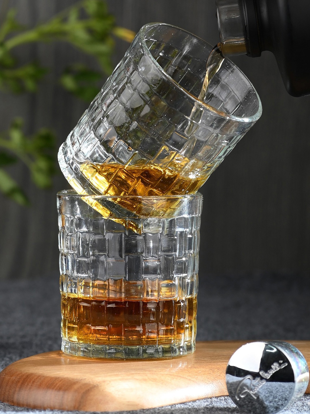 1ST TIME Transparent 3Pcs Textured Glass Dishwasher Safe Whisky Glasses 200ml Each
1ST TIME Transparent 3Pcs Textured Glass Dishwasher Safe Whisky Glasses 200ml Each