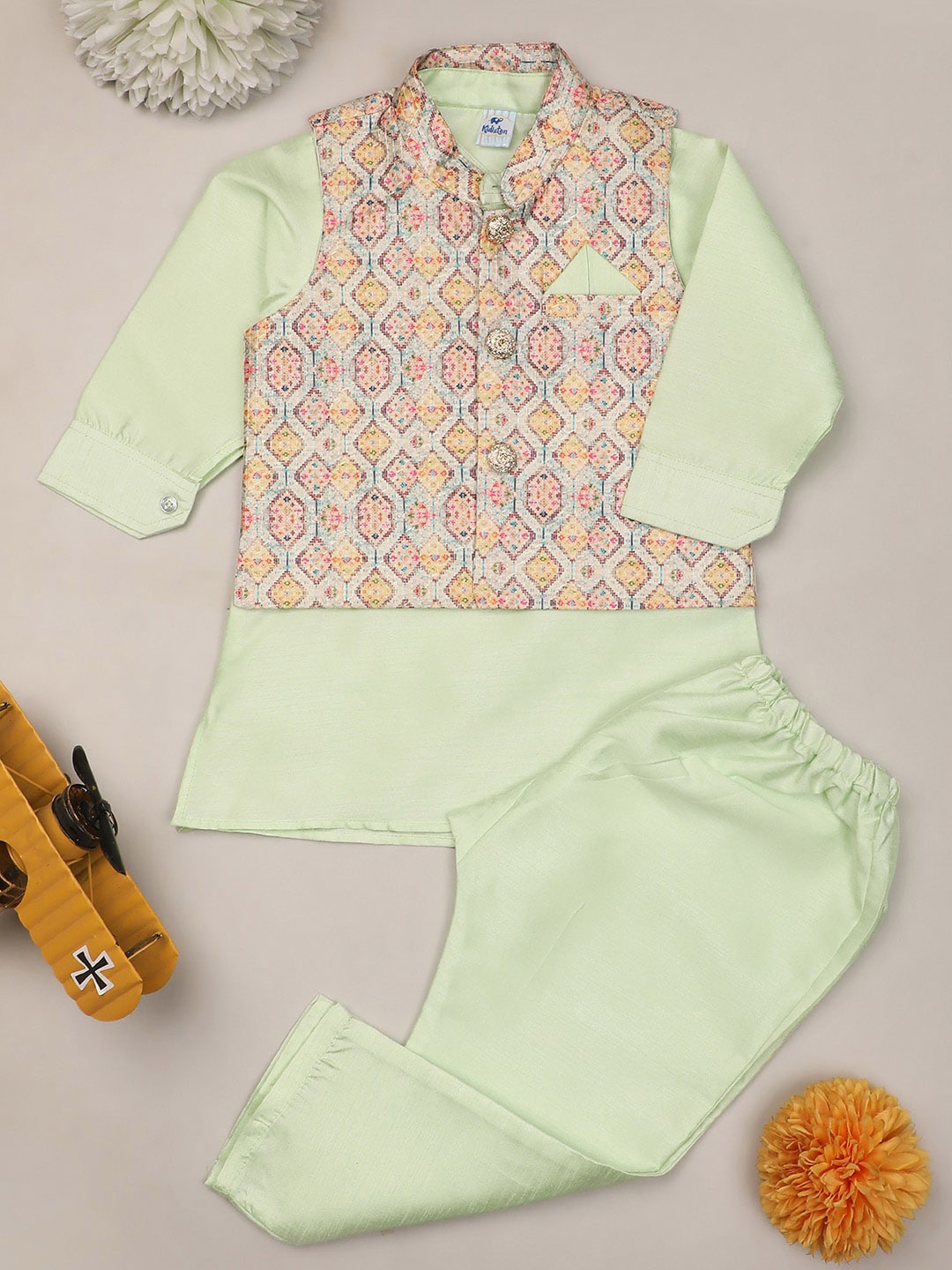 V-Mart Boys Ethnic Motifs Printed Pure Cotton Straight Kurta With Trousers & Nehru jacket, Green
V-Mart Boys Ethnic Motifs Printed Pure Cotton Straight Kurta With Trousers & Nehru jacket, Green
