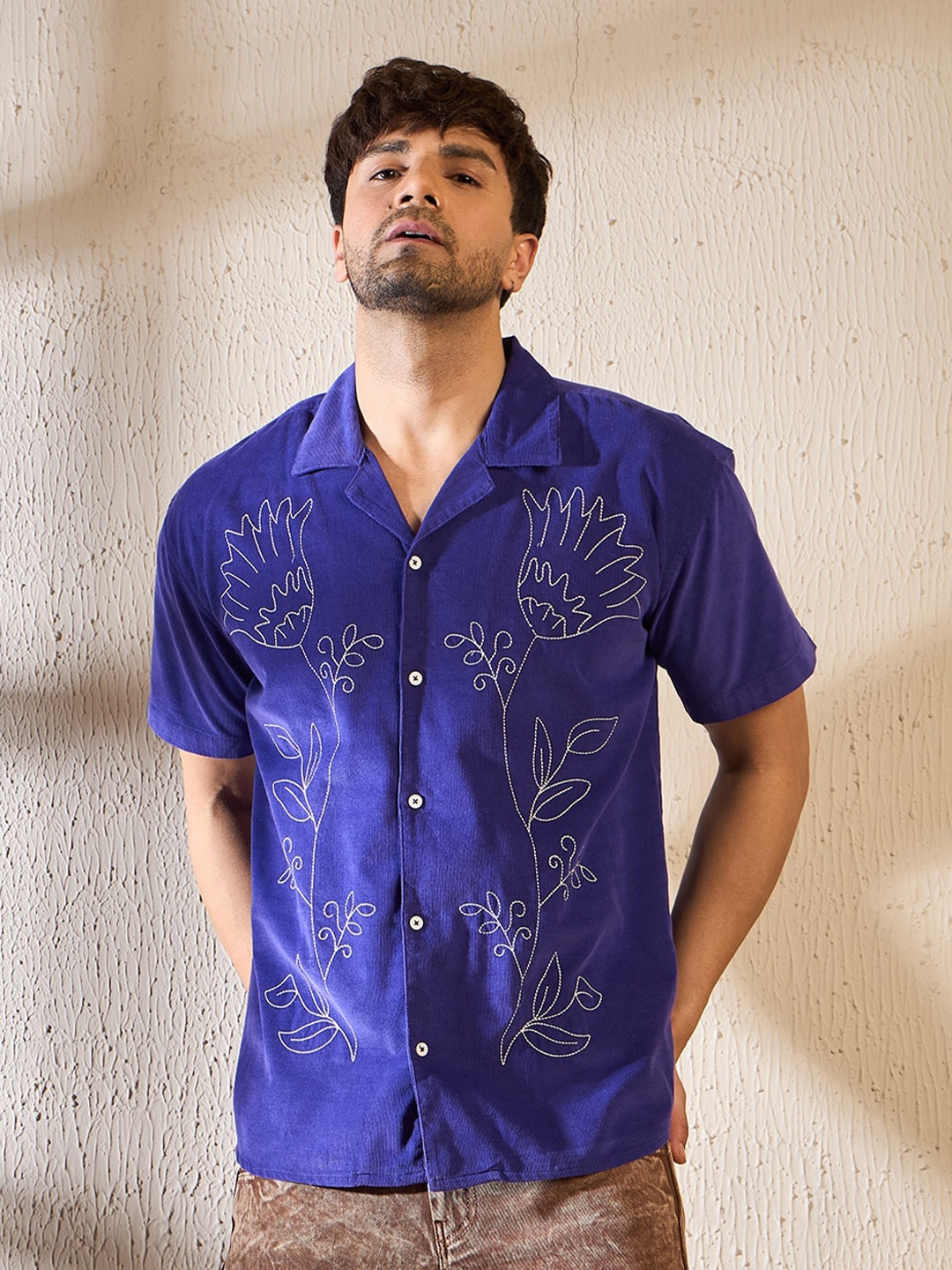 FUGAZEE Relaxed Floral Printed Spread Collar Cotton Curved Relaxed Fit Casual Shirt, Blue
FUGAZEE Relaxed Floral Printed Spread Collar Cotton Curved Relaxed Fit Casual Shirt, Blue