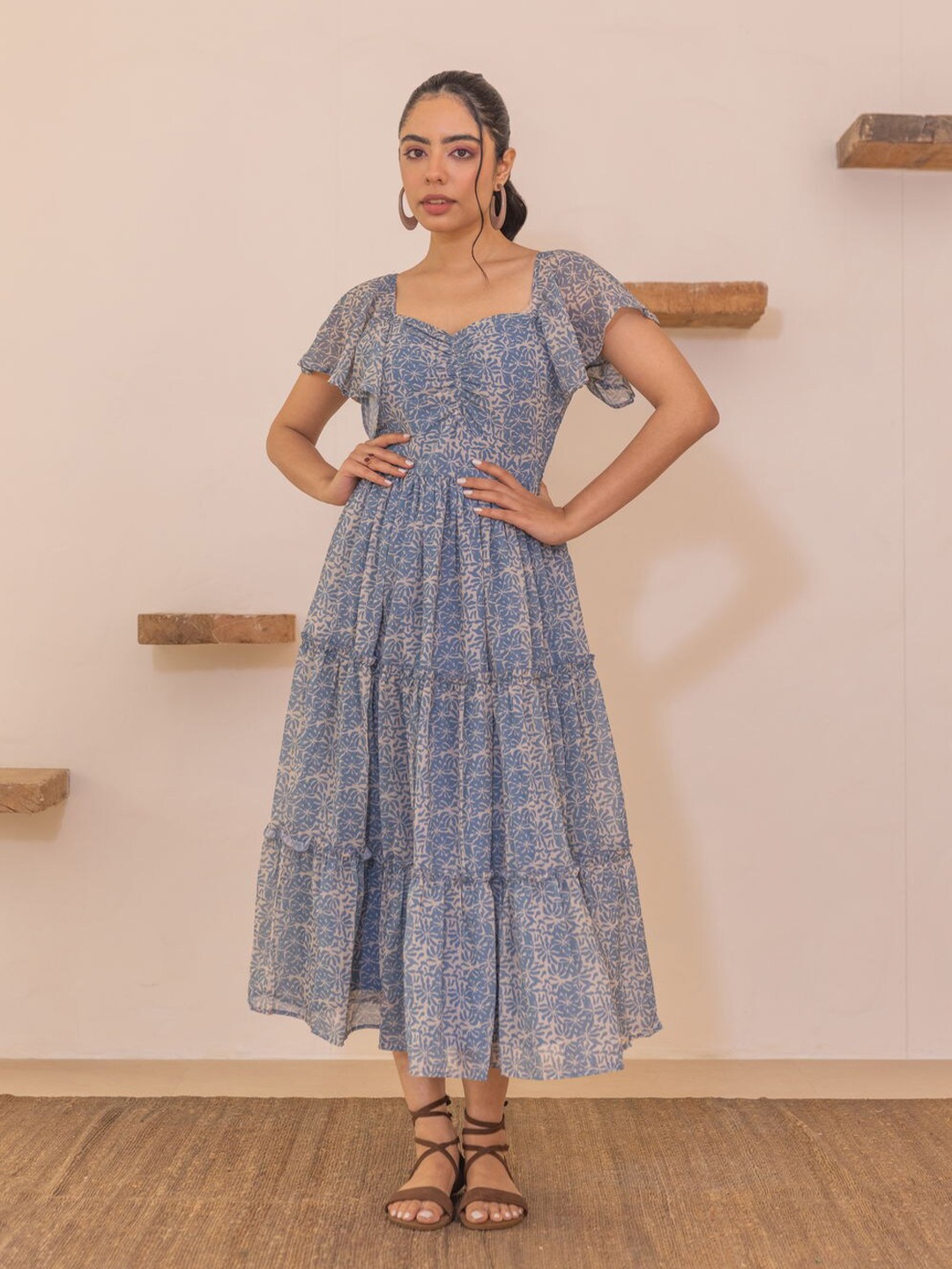 Polago Clothing Floral Printed Flutter Sleeves Gathered Tiered Georgette Fit & Flare Dress, Blue
Polago Clothing Floral Printed Flutter Sleeves Gathered Tiered Georgette Fit & Flare Dress, Blue