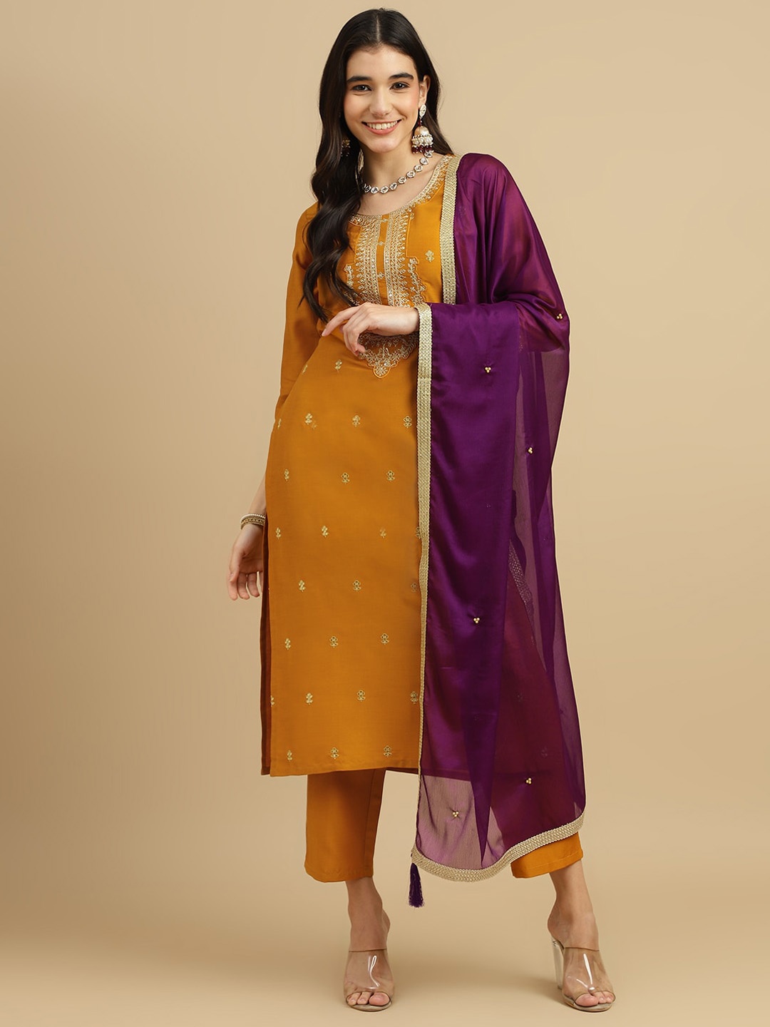 MOKOSH Ethnic Motifs Embroidered Sequinned Staight Kurta & Trousers With Dupatta, Yellow
MOKOSH Ethnic Motifs Embroidered Sequinned Staight Kurta & Trousers With Dupatta, Yellow