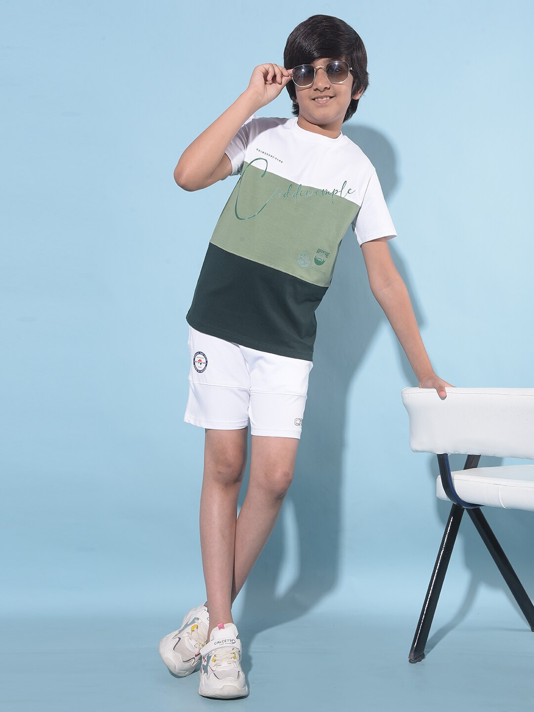 Crimsoune Club Boys Colourblocked Round Neck Short Sleeves Cotton Slim Fit T-shirt, Green
Crimsoune Club Boys Colourblocked Round Neck Short Sleeves Cotton Slim Fit T-shirt, Green