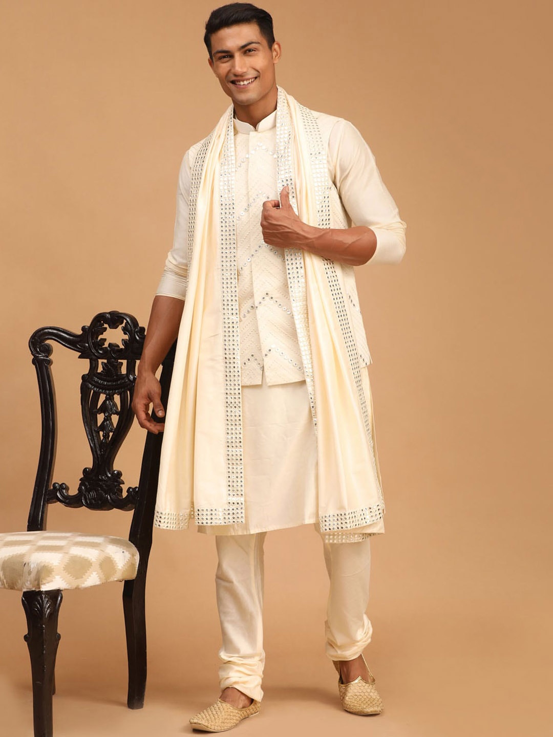 VASTRAMAY Mandarin Collar Regular Mirror Work Straight Kurta with Churidar & Dupatta, Cream
VASTRAMAY Mandarin Collar Regular Mirror Work Straight Kurta with Churidar & Dupatta, Cream