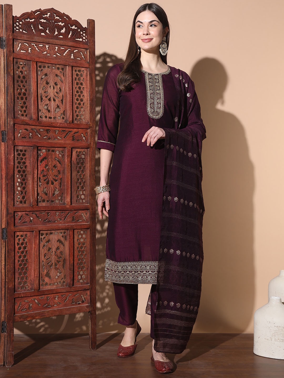 BAESD Ethnic Motifs Yoke Design Thread Work Silk Georgette Kurta with Pyjamas & Dupatta, Purple
BAESD Ethnic Motifs Yoke Design Thread Work Silk Georgette Kurta with Pyjamas & Dupatta, Purple