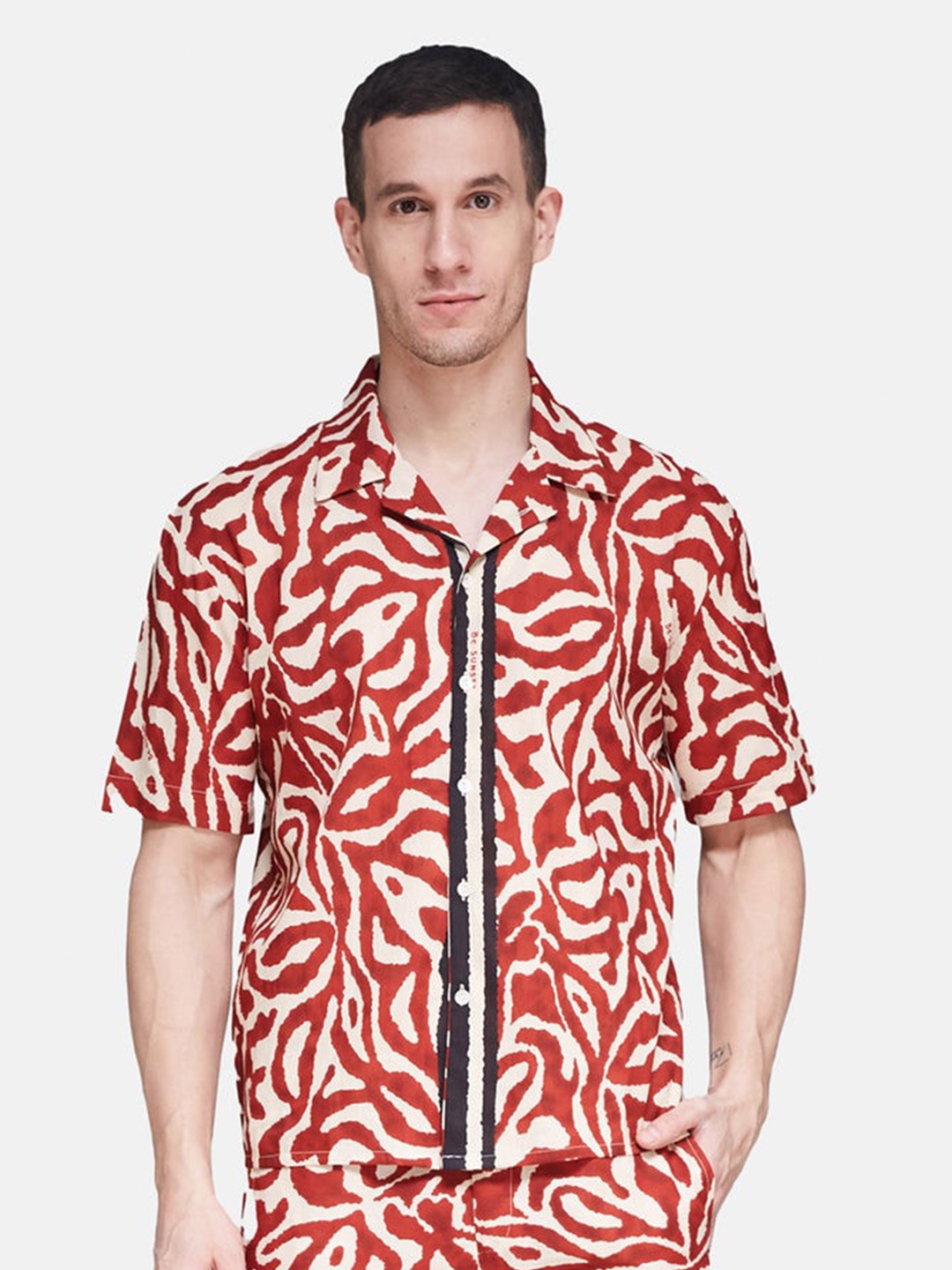 Be Sunset Ibiza Tela Reveria Unisex Comfort Fit Abstract Printed Pure Cotton Shirt, Red
Be Sunset Ibiza Tela Reveria Unisex Comfort Fit Abstract Printed Pure Cotton Shirt, Red