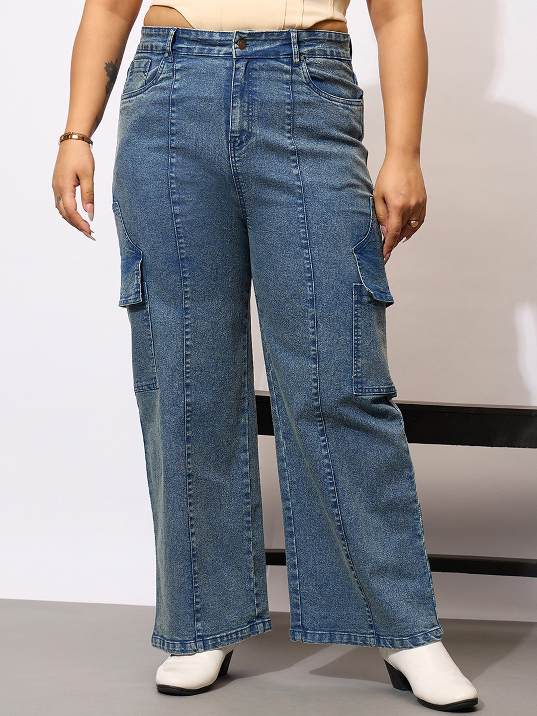 SASSAFRAS Curve Women PLus Size Comfort Acid Wash Clean Look Stretchable Jeans, Blue
SASSAFRAS Curve Women PLus Size Comfort Acid Wash Clean Look Stretchable Jeans, Blue