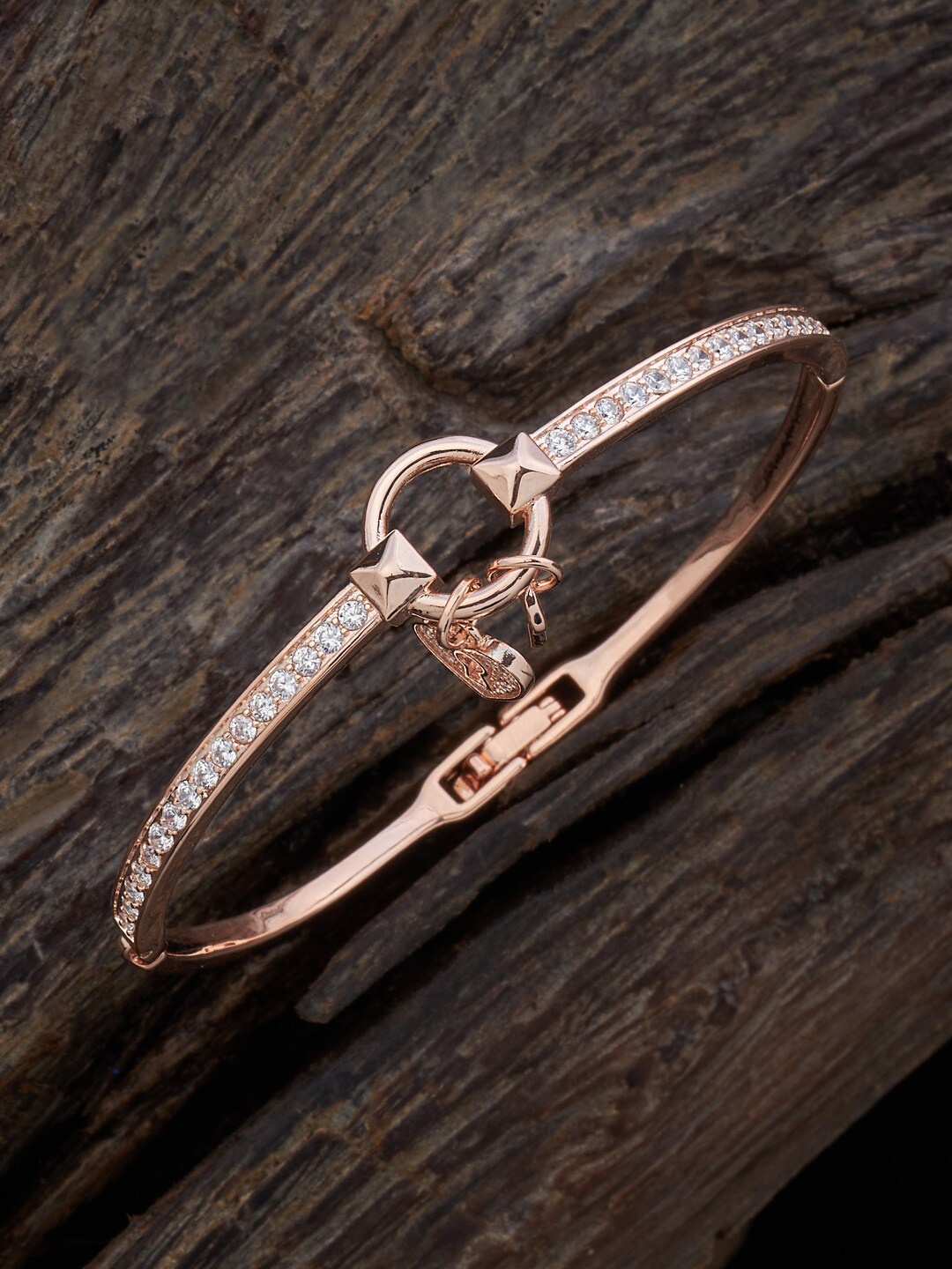 Kushal's Fashion Jewellery Rose Gold-Plated Cubic Zirconia Stone Studded Kada Bracelet
Kushal's Fashion Jewellery Rose Gold-Plated Cubic Zirconia Stone Studded Kada Bracelet