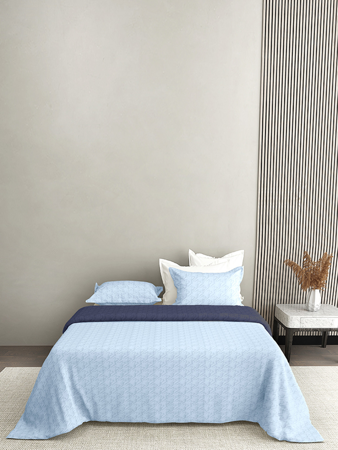 LABHAM Blue Printed 349 TC Cotton Double Queen Bedsheet With 2 Pillow Covers
LABHAM Blue Printed 349 TC Cotton Double Queen Bedsheet With 2 Pillow Covers