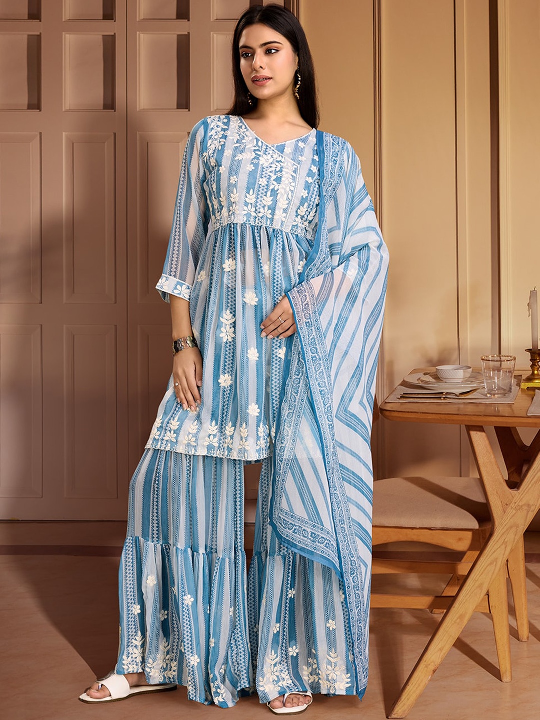 House of Pataudi Floral Printed Thread Work Embroidered A-Line Kurta Sharara & Dupatta, Blue
House of Pataudi Floral Printed Thread Work Embroidered A-Line Kurta Sharara & Dupatta, Blue