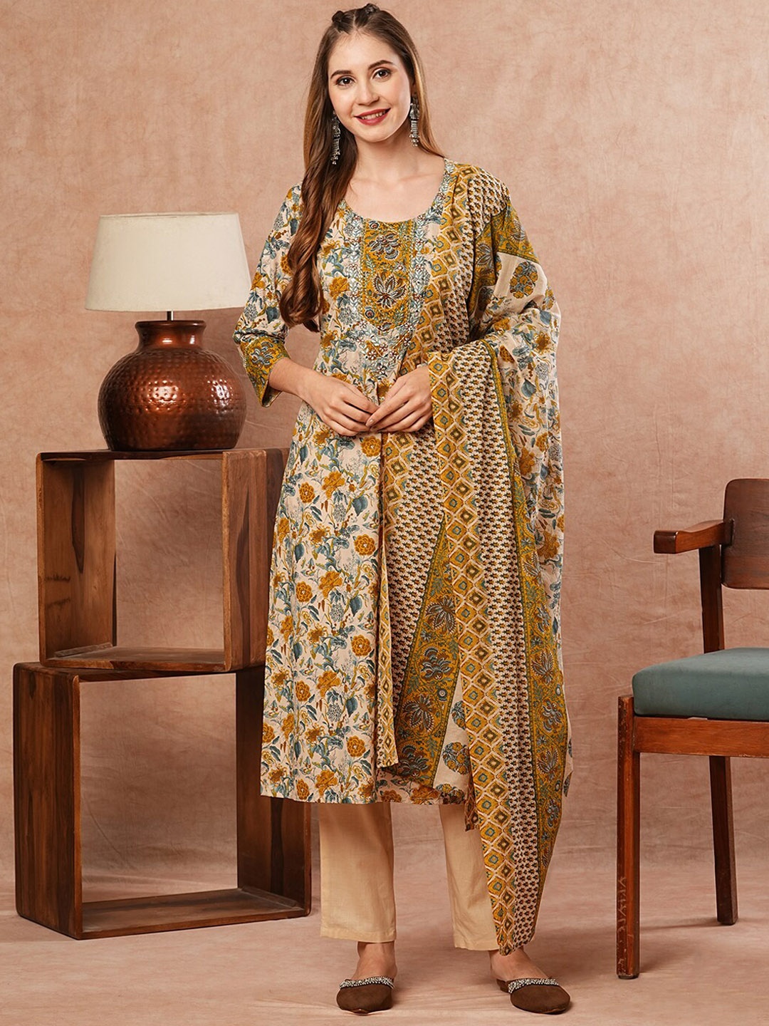 FASHOR Floral Printed Regular Mirror Work Pure Cotton Kurta with Trousers & Dupatta, Beige
FASHOR Floral Printed Regular Mirror Work Pure Cotton Kurta with Trousers & Dupatta, Beige