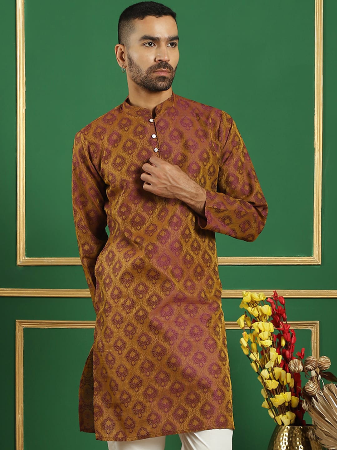Anouk Red Ethnic Motifs Jacquard Woven Design Cotton Silk Straight Kurta, Maroon
Anouk Red Ethnic Motifs Jacquard Woven Design Cotton Silk Straight Kurta, Maroon