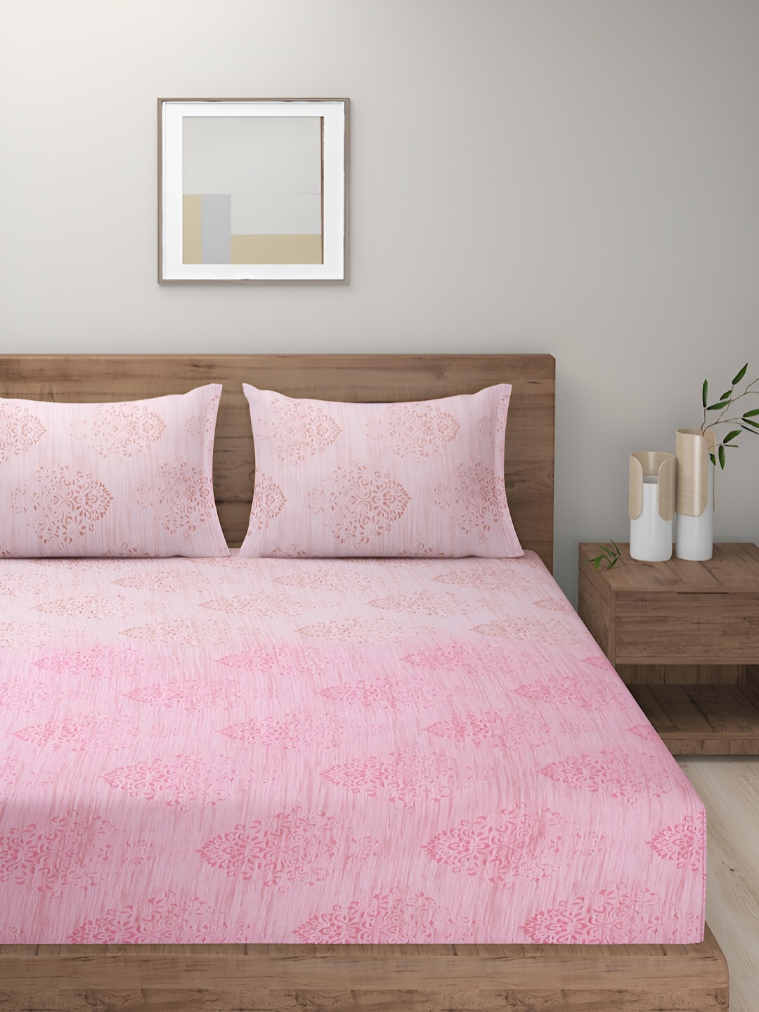 Aura Ananda Pink Geometric Cotton 200 TC Fitted King Bedsheet with 2 Pillow Covers
Aura Ananda Pink Geometric Cotton 200 TC Fitted King Bedsheet with 2 Pillow Covers