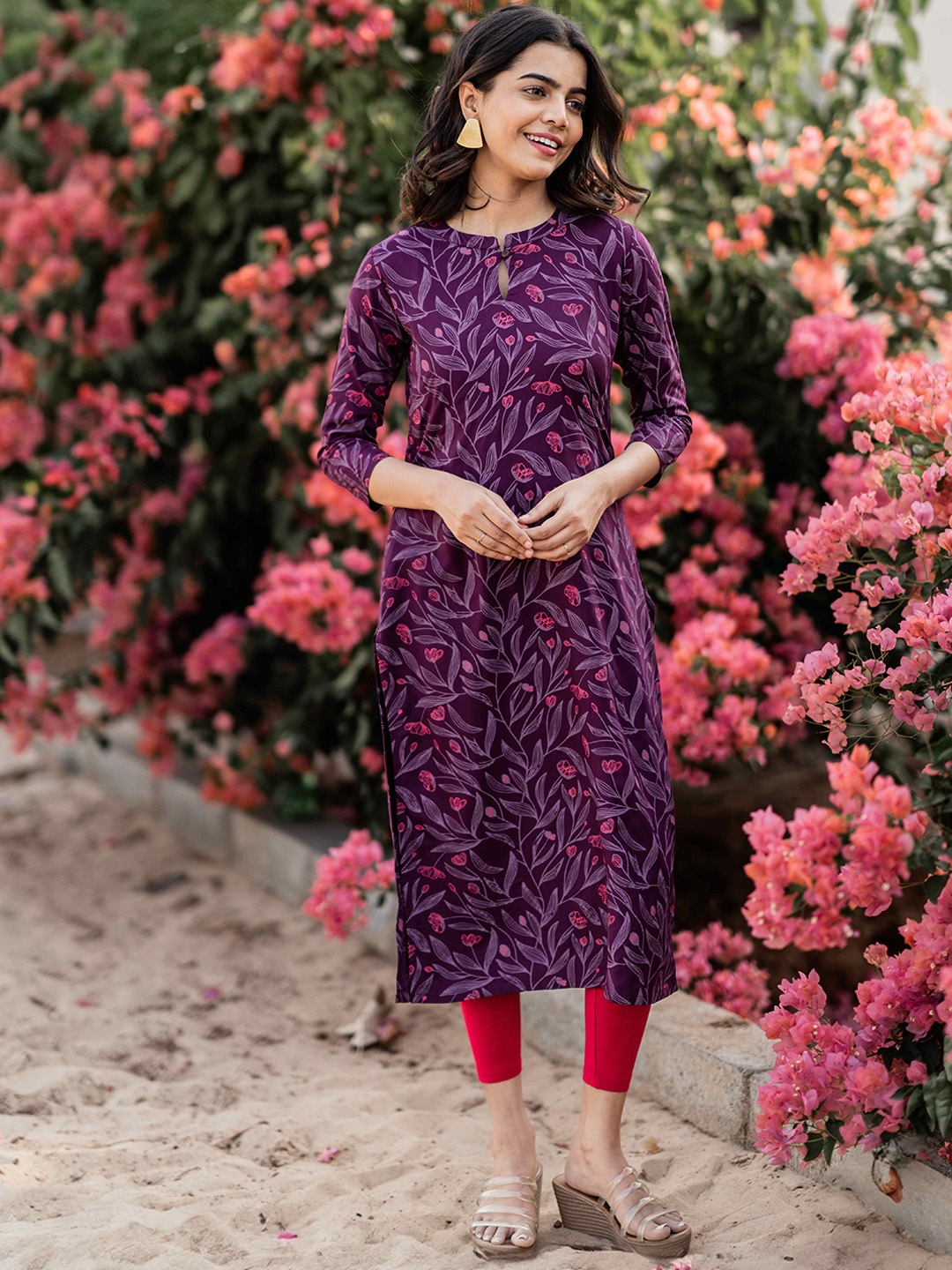 HAY Floral Printed Mandarin Collar Three-Quarter Sleeves Straight Liva Kurta, Violet
HAY Floral Printed Mandarin Collar Three-Quarter Sleeves Straight Liva Kurta, Violet