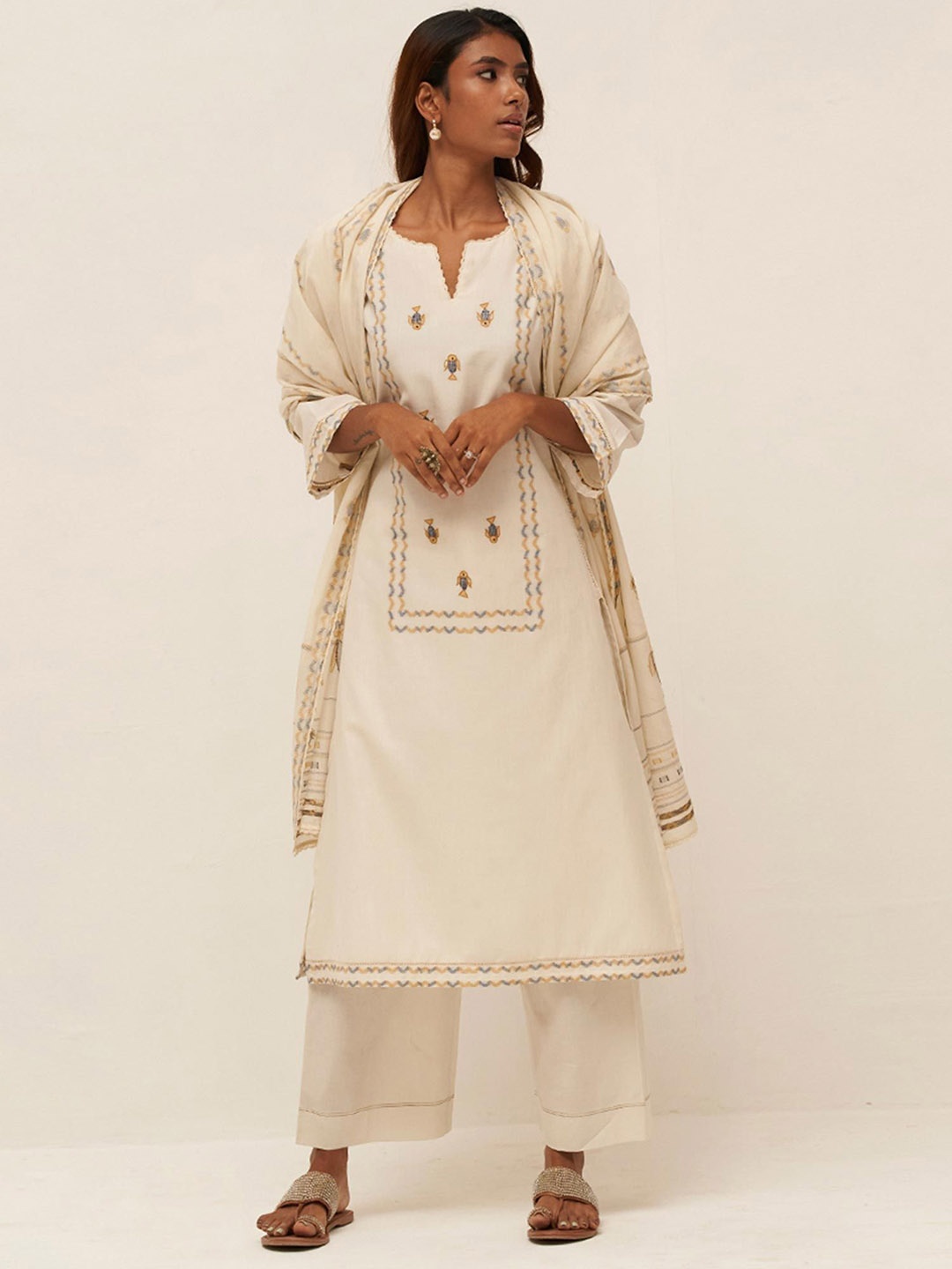 Ganga Embroidered Regular Thread Work Pure Cotton Straight Kurta With Palazzos & Dupatta, Cream
Ganga Embroidered Regular Thread Work Pure Cotton Straight Kurta With Palazzos & Dupatta, Cream