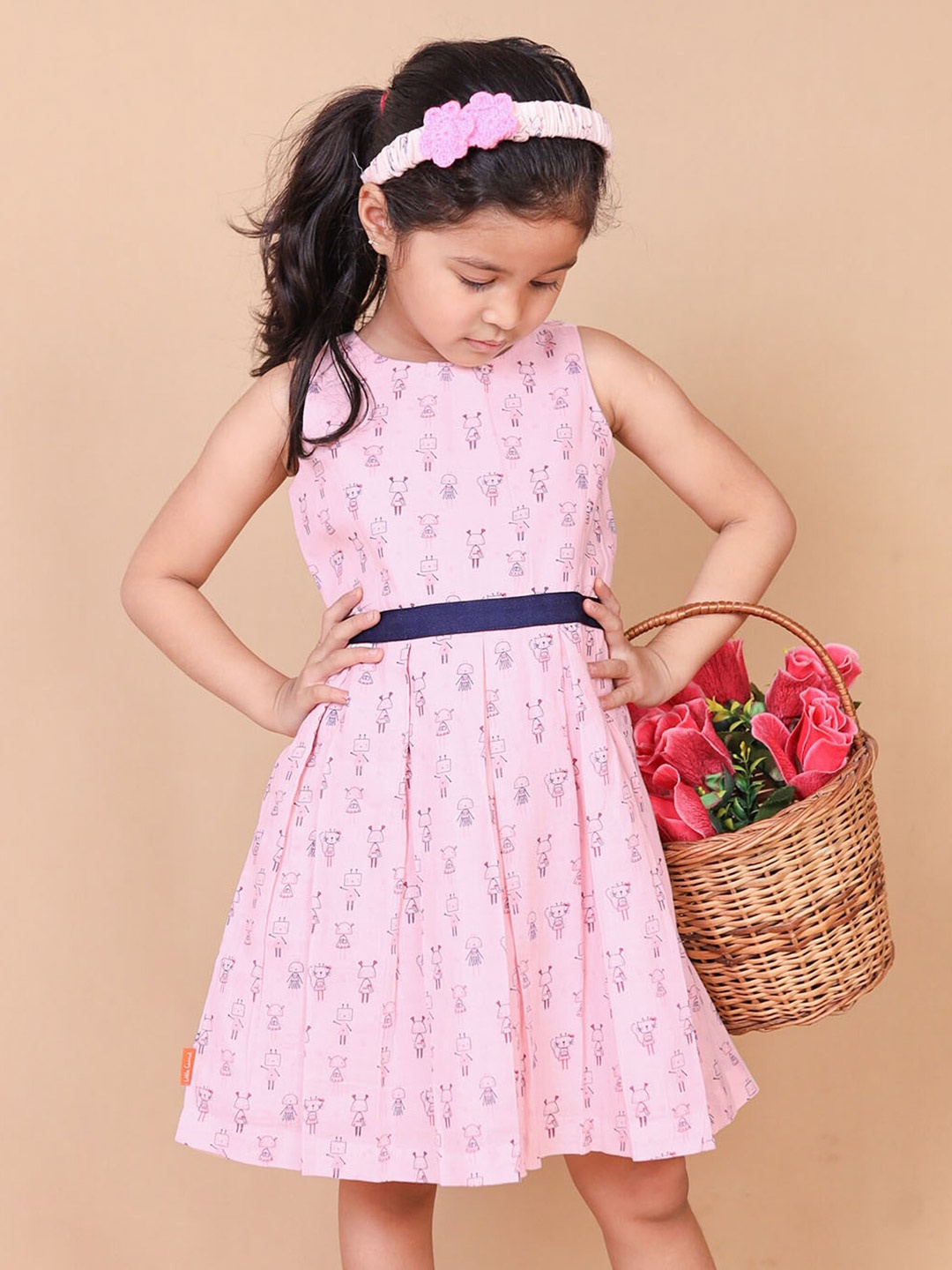 Little Carrot Girls Conversational Printed Sleeveless Cotton Fit & Flare Dress, Pink
Little Carrot Girls Conversational Printed Sleeveless Cotton Fit & Flare Dress, Pink