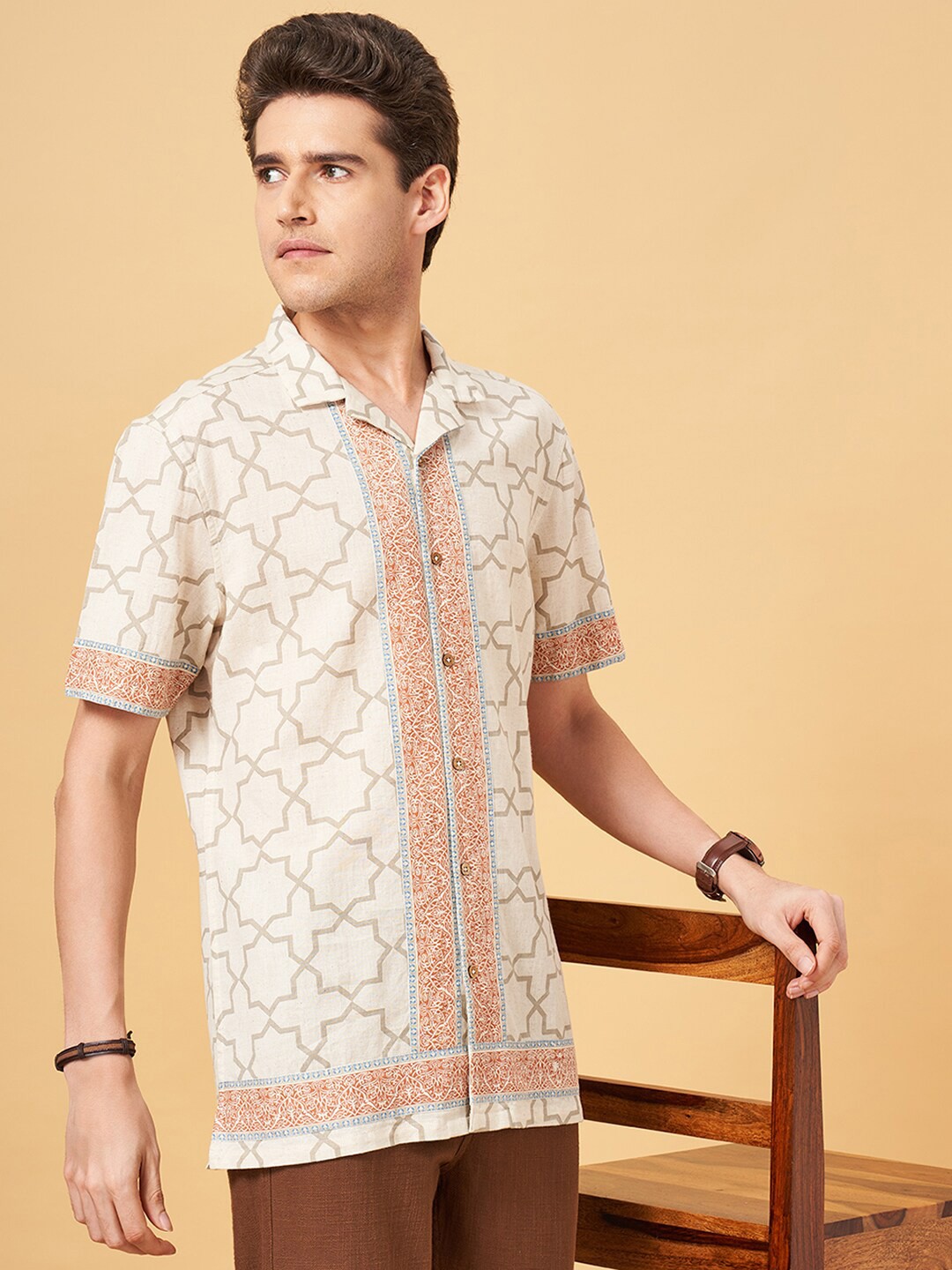 7 Alt by Pantaloons Short Sleeves Spread Collar Cotton Opaque Printed Casual Shirt, Beige
7 Alt by Pantaloons Short Sleeves Spread Collar Cotton Opaque Printed Casual Shirt, Beige