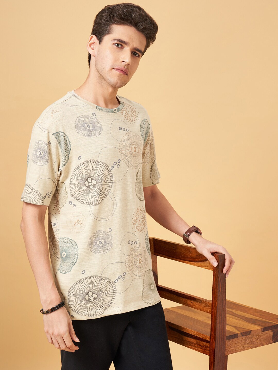 7 Alt by Pantaloons Conversational Printed Round Neck Short Sleeves Cotton Regular T-shirt, Grey
7 Alt by Pantaloons Conversational Printed Round Neck Short Sleeves Cotton Regular T-shirt, Grey