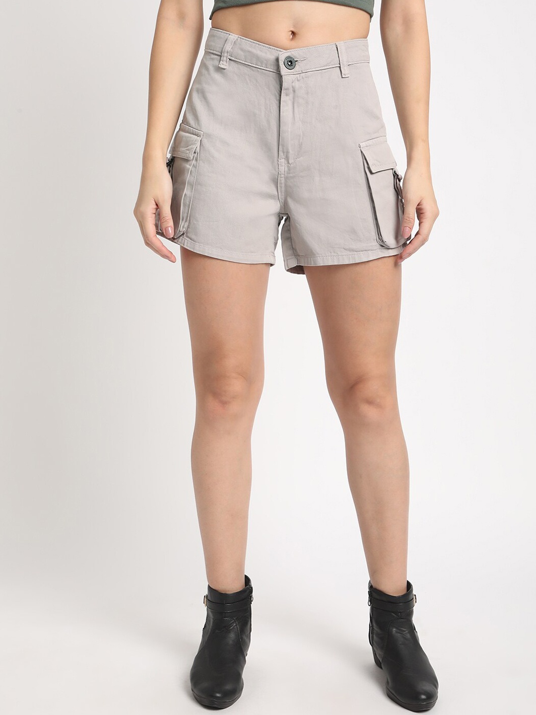The Roadster Lifestyle Co. Women Grey High-Rise Regular Fit Pure Cotton Cargo Shorts
The Roadster Lifestyle Co. Women Grey High-Rise Regular Fit Pure Cotton Cargo Shorts