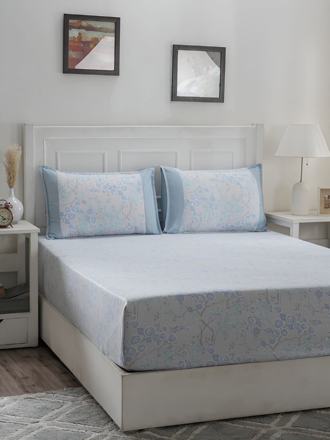 MASPAR White & Blue Printed 200 TC Cotton Double Queen Bedsheet With 2 Pillow Covers
MASPAR White & Blue Printed 200 TC Cotton Double Queen Bedsheet With 2 Pillow Covers
