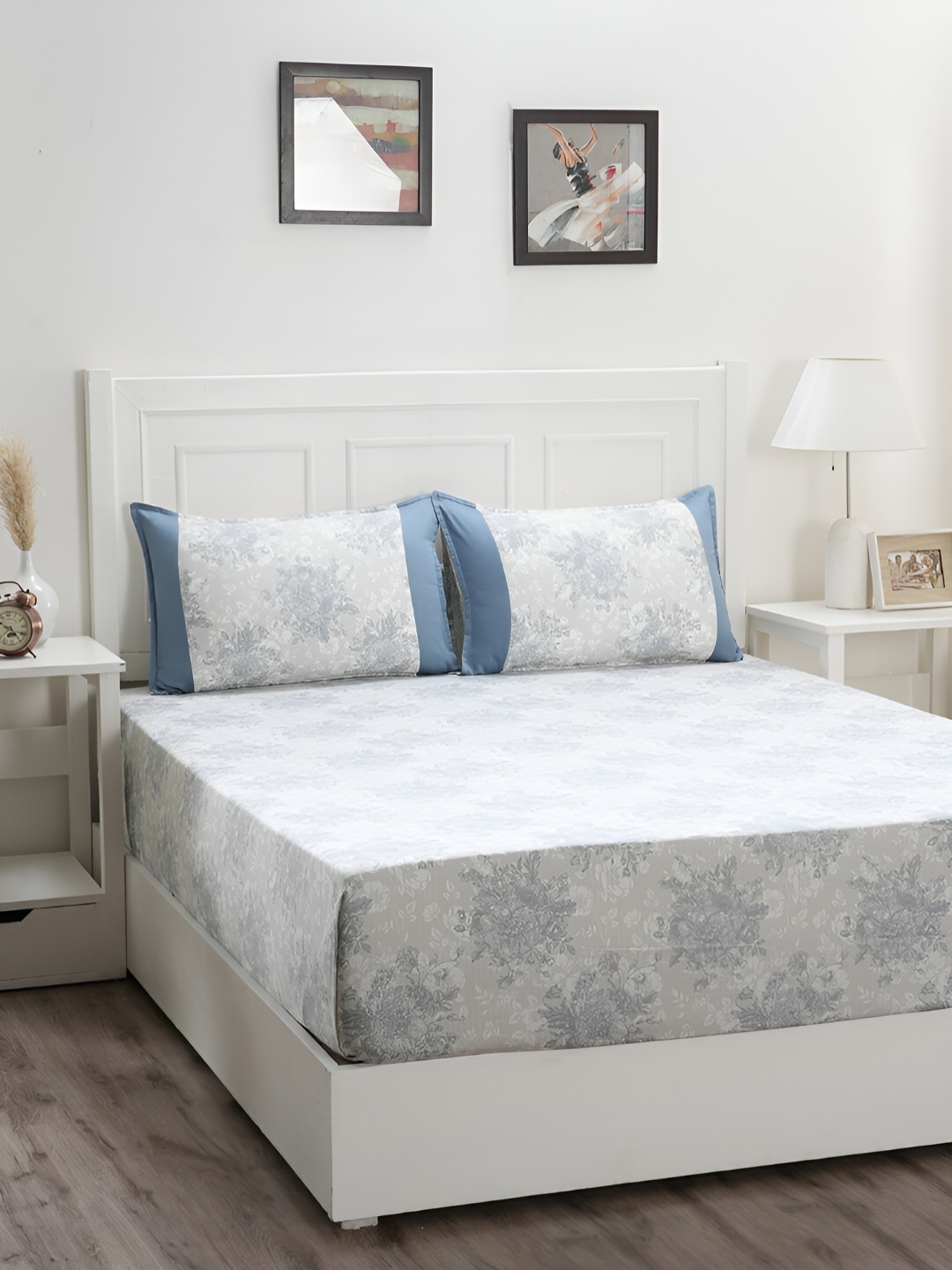 MASPAR Royal Botanic Grey Printed 200 TC Cotton Double Queen Bedsheet & 2 Pillow Covers
MASPAR Royal Botanic Grey Printed 200 TC Cotton Double Queen Bedsheet & 2 Pillow Covers