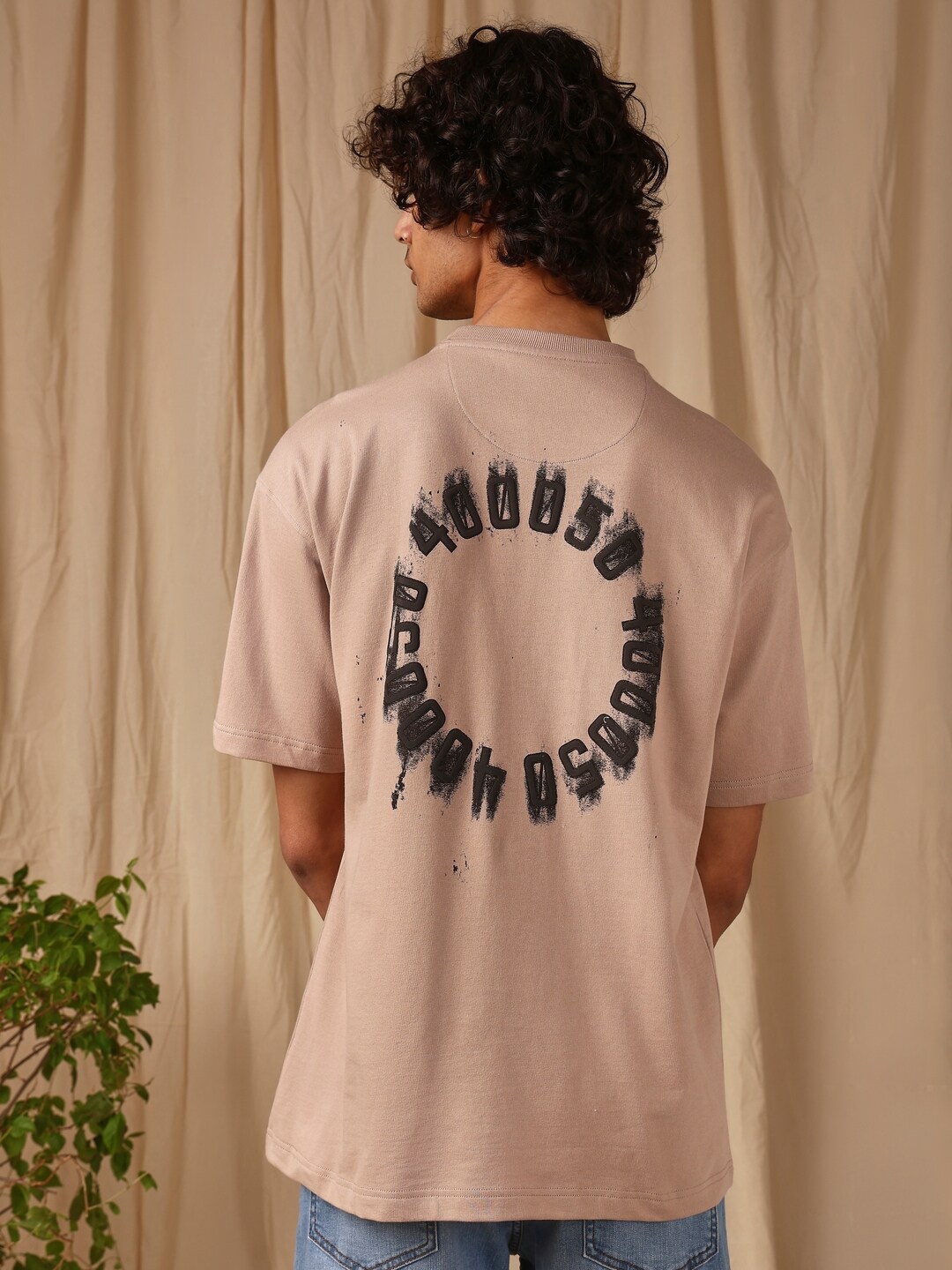 4 TRIPLE O FIVE O BY MUFTI Typography Printed Drop-Shoulder Sleeves Cotton Oversized T-shirt, Beige
4 TRIPLE O FIVE O BY MUFTI Typography Printed Drop-Shoulder Sleeves Cotton Oversized T-shirt, Beige