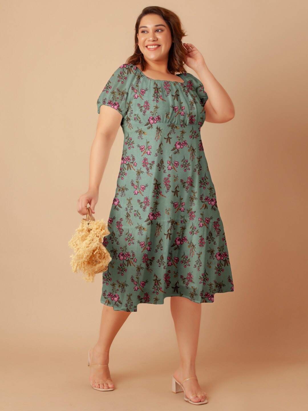 Zink Curve Plus Size Floral Printed Square Neck Puffed Sleeves Empire Midi Dress, Green
Zink Curve Plus Size Floral Printed Square Neck Puffed Sleeves Empire Midi Dress, Green