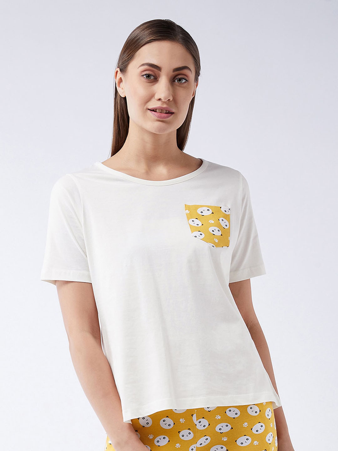 The Roadster Lifestyle Co. White Drop-Shoulder Sleeves Pure Cotton Relaxed Fit T-Shirt
The Roadster Lifestyle Co. White Drop-Shoulder Sleeves Pure Cotton Relaxed Fit T-Shirt