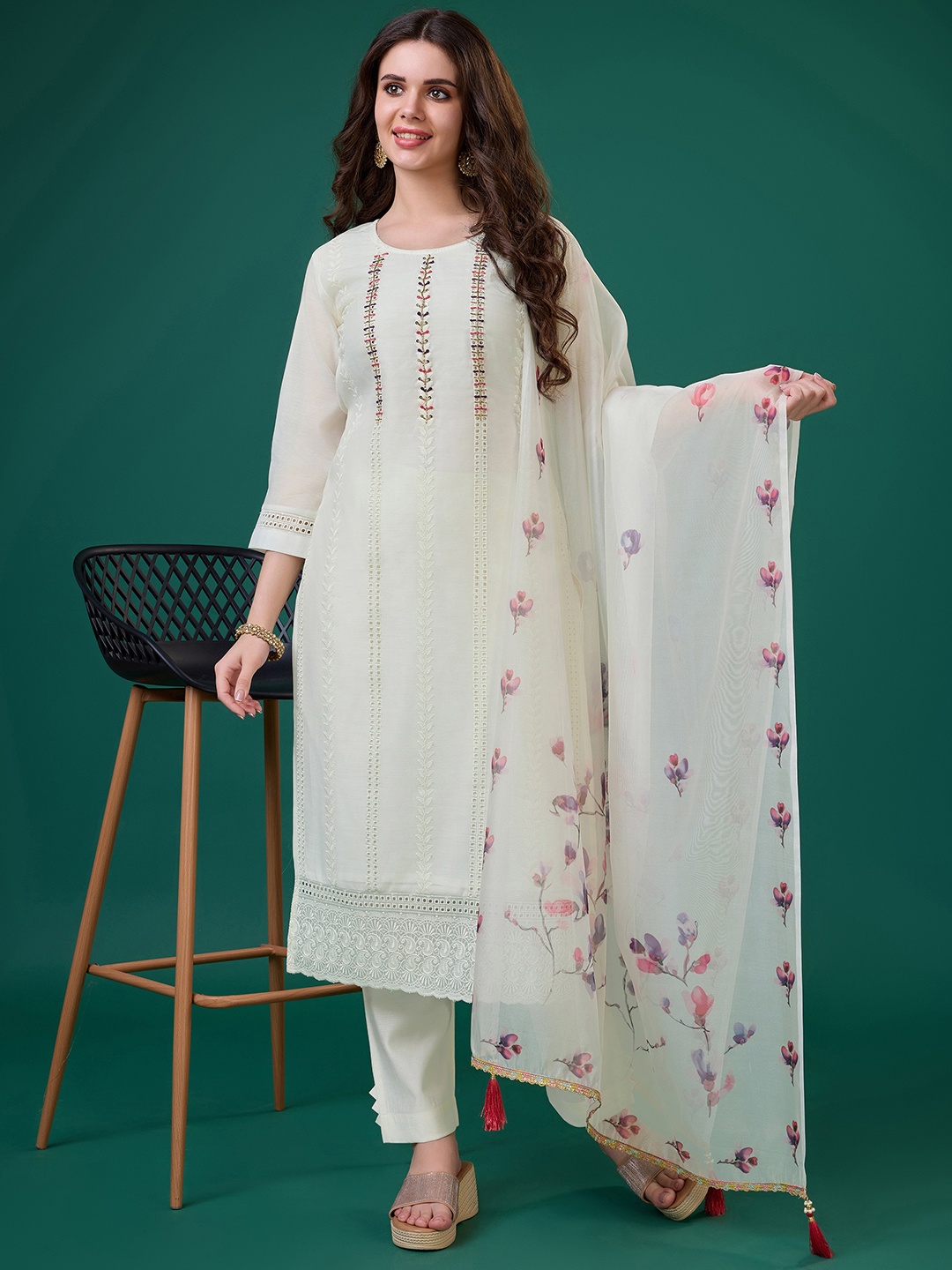MOJILAA Embroidered Regular Chikankari Chanderi Silk Kurta with Trousers & Dupatta, Off white
MOJILAA Embroidered Regular Chikankari Chanderi Silk Kurta with Trousers & Dupatta, Off white
