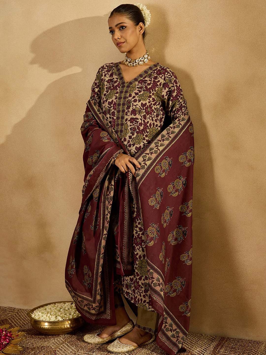Indo Era Floral Printed Regular Pure Cotton Straight Kurta With Trousers & Dupatta, Burgundy
Indo Era Floral Printed Regular Pure Cotton Straight Kurta With Trousers & Dupatta, Burgundy