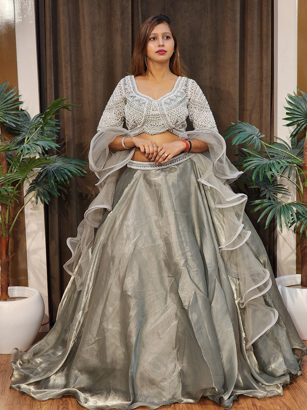 Durga clothing Embellished Beads & Stones Ready to Wear Lehenga & Blouse With Dupatta, Green
Durga clothing Embellished Beads & Stones Ready to Wear Lehenga & Blouse With Dupatta, Green