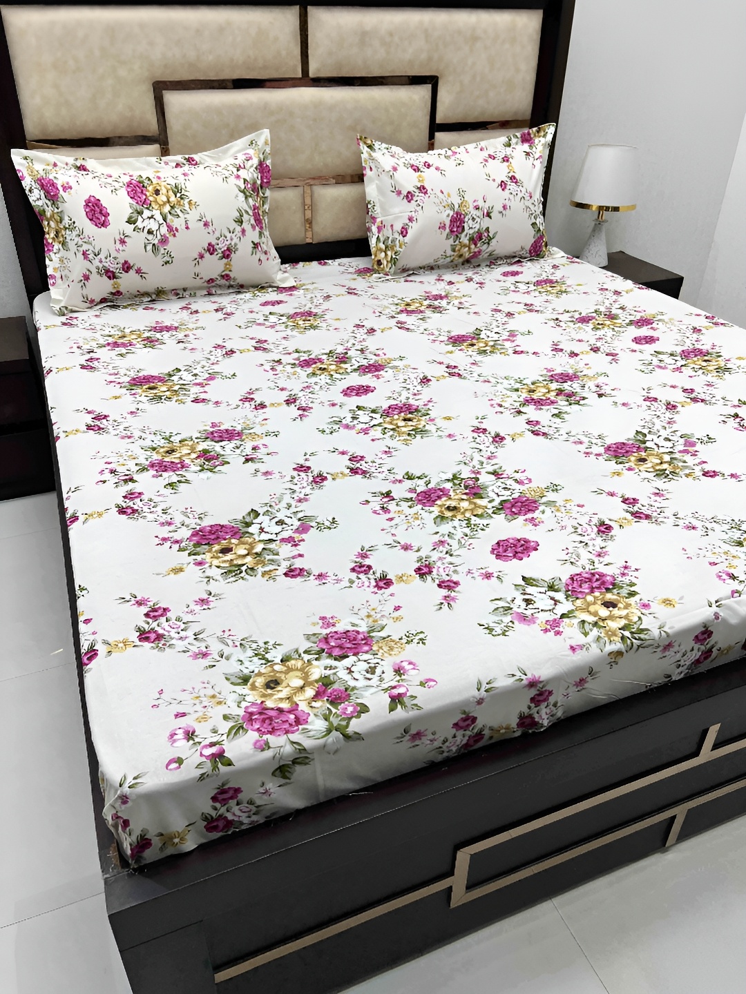Pure Decor White & Pink Floral 330 TC Pure Cotton King Bedsheet with 2 Pillow Covers
Pure Decor White & Pink Floral 330 TC Pure Cotton King Bedsheet with 2 Pillow Covers